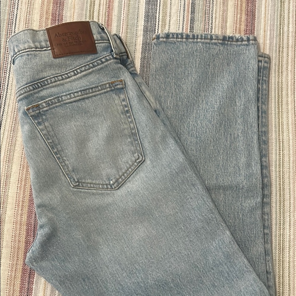 Abercrombie & Fitch Woman’s Slim Straight Jeans in Light Blue